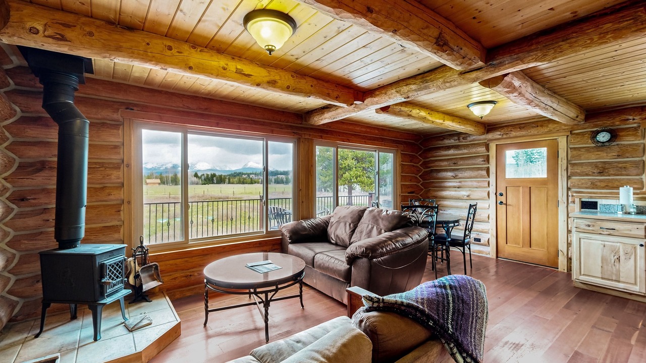 Photo of Livingroom in Polebridge