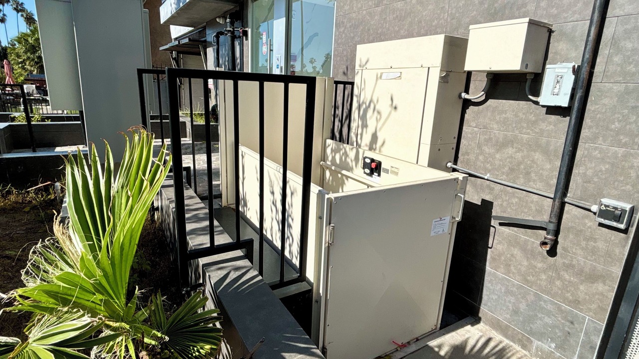Photo of Outdoor in East Hollywood