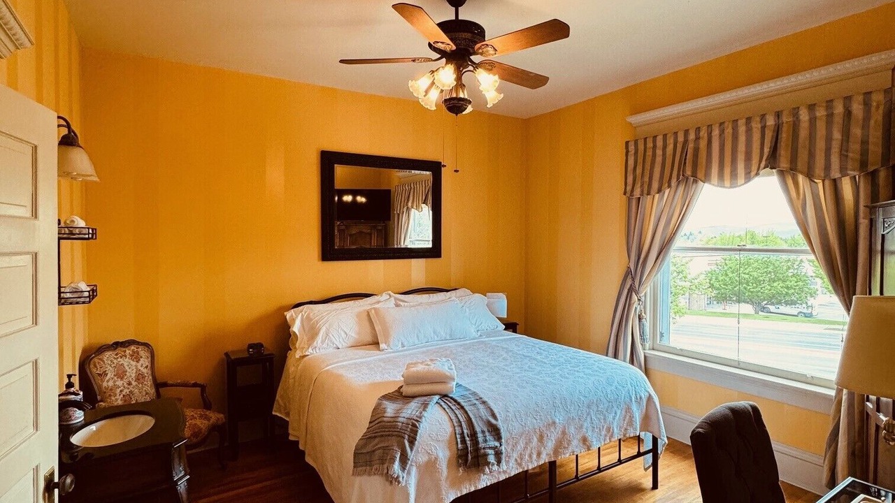 Photo of Bedroom in Farviews - Pattee Canyon