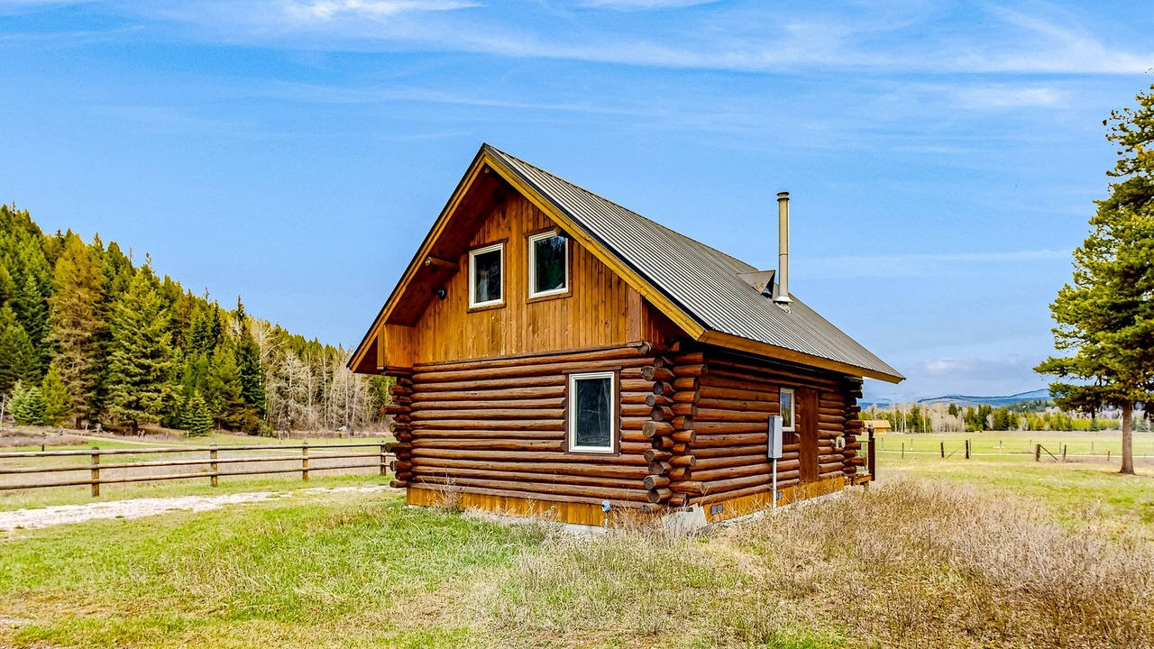 Photo of Outdoor in Polebridge