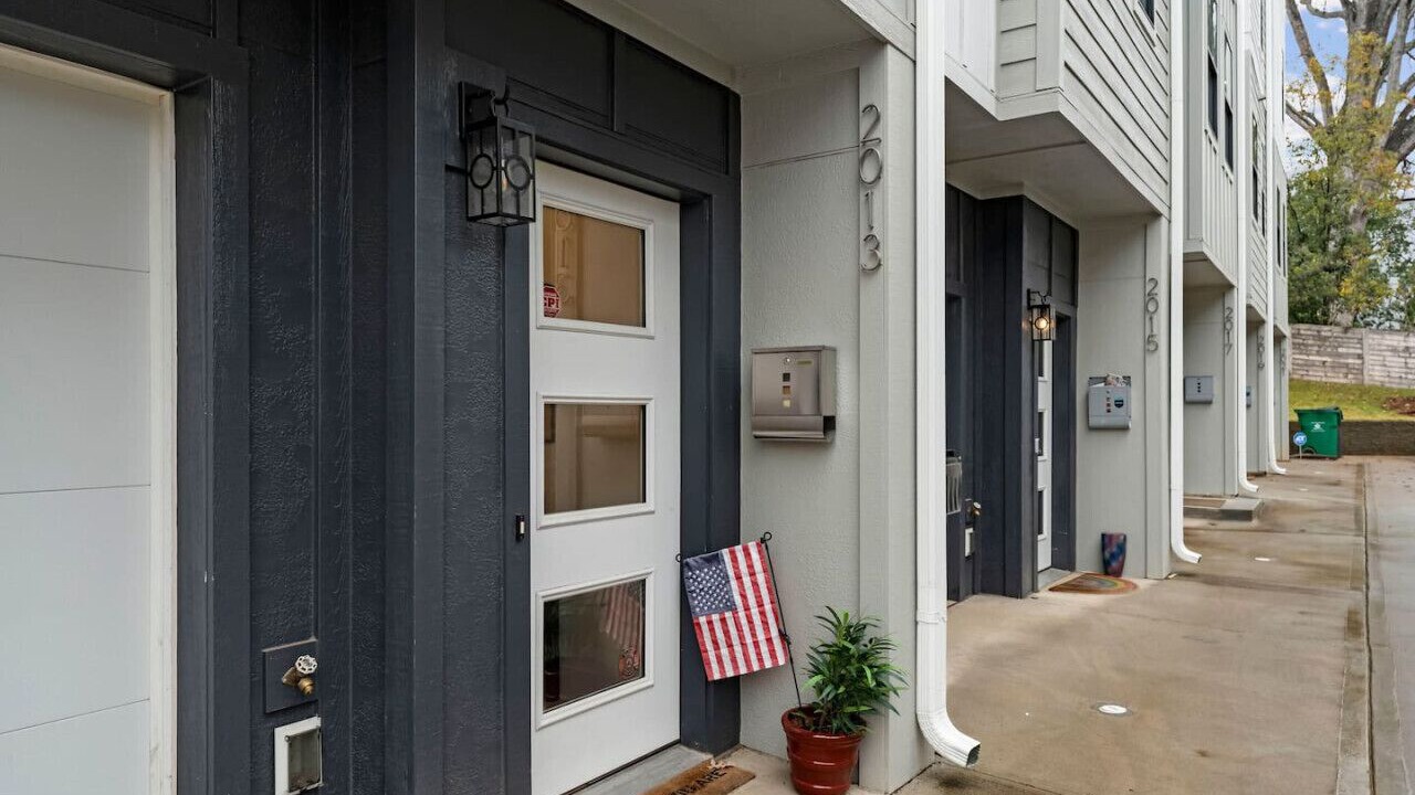 Photo of Outdoor in Plaza Midwood