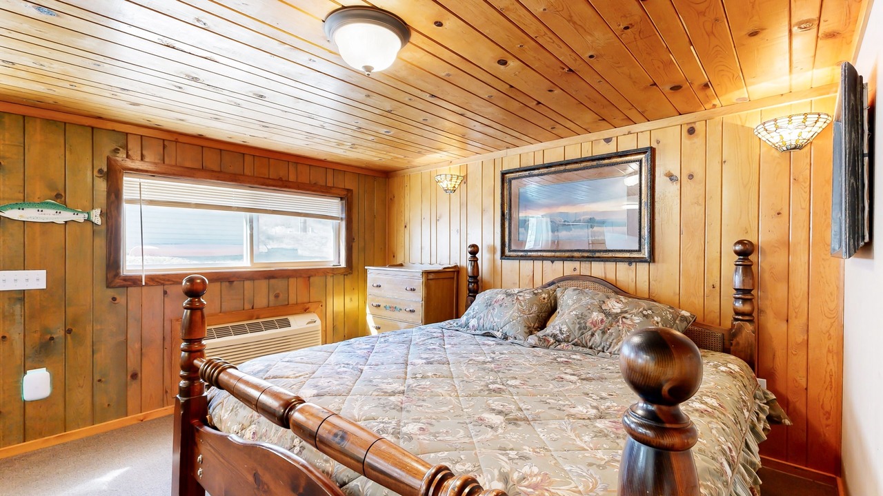 Photo of Bedroom in Naturita