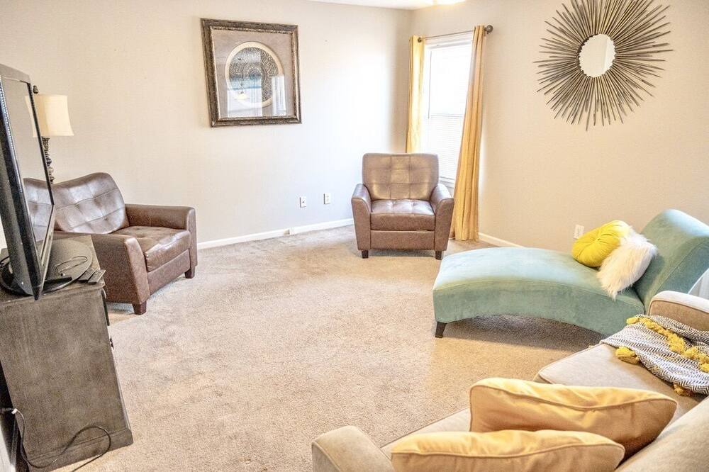 Photo of Livingroom in Huntcliff