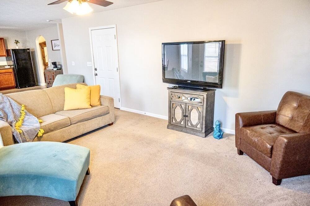 Photo of Livingroom in Huntcliff