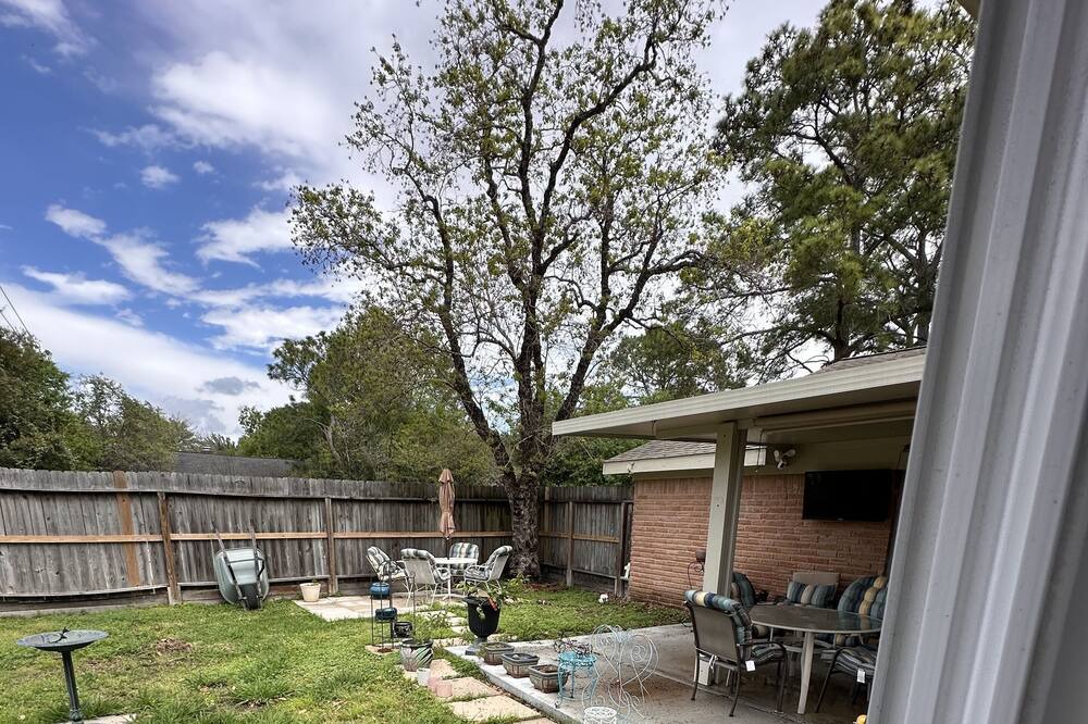 Photo of Outdoor in Briarforest