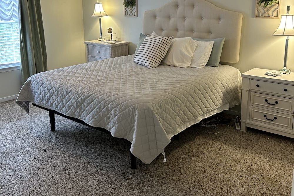 Photo of Bedroom in Midlothian