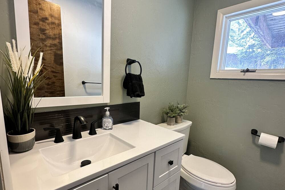 Photo of Bathroom in Star Valley Ranch
