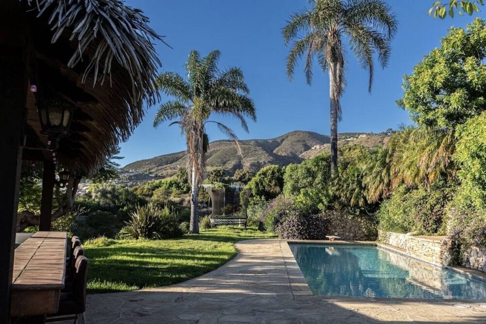 Photo of Others in Western Malibu