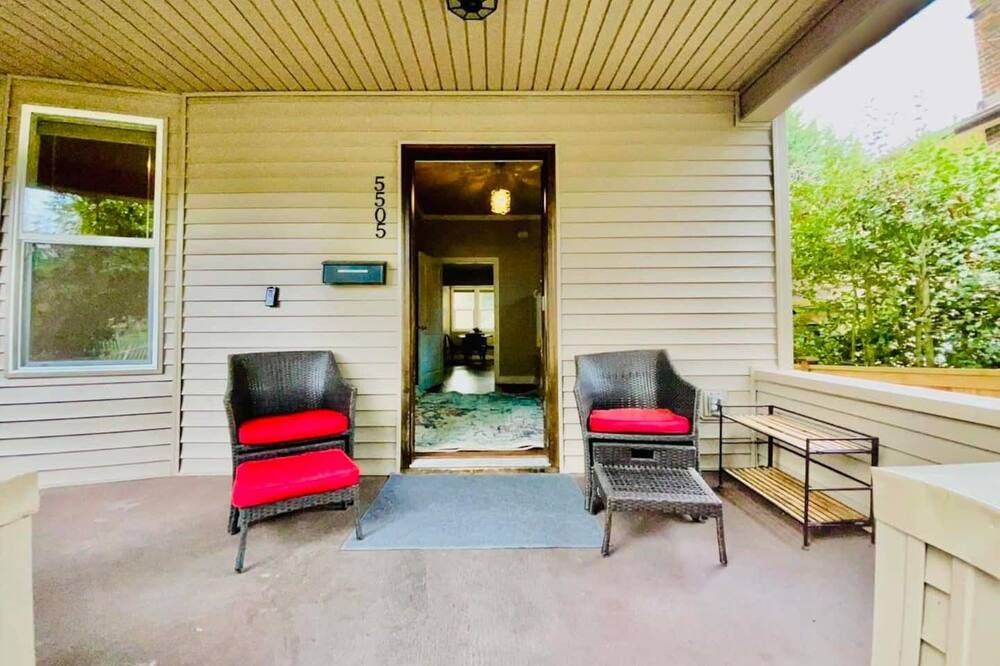Photo of Patio Balcony in University District