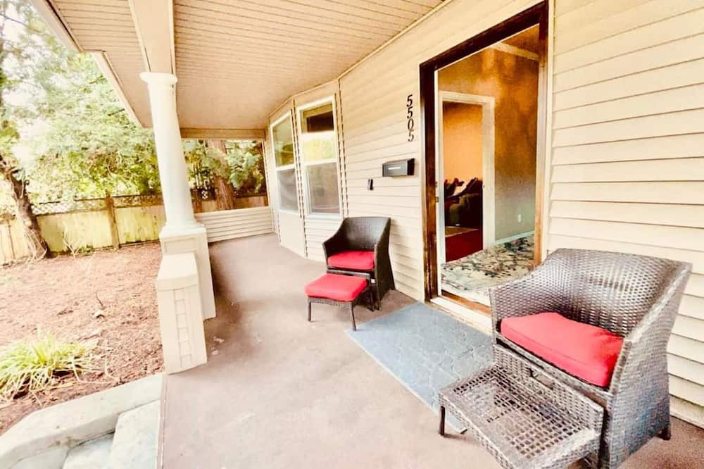 Photo of Patio Balcony in University District