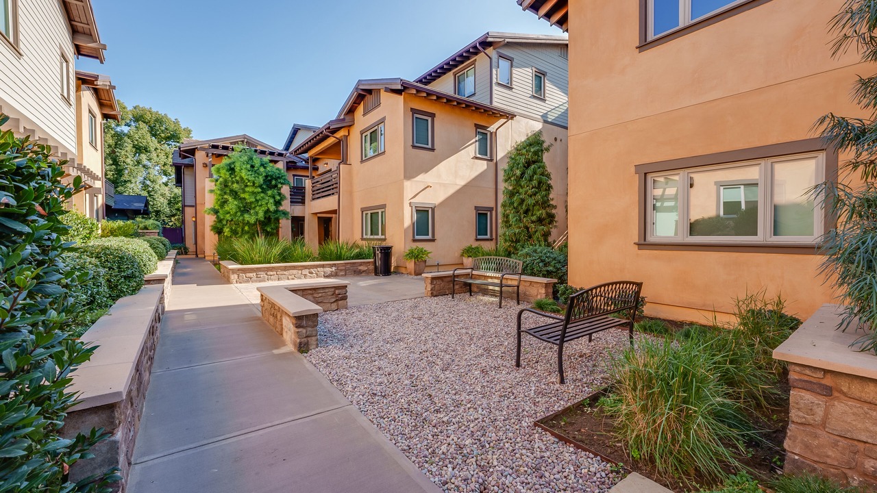 Photo of Patio Balcony in Pasadena