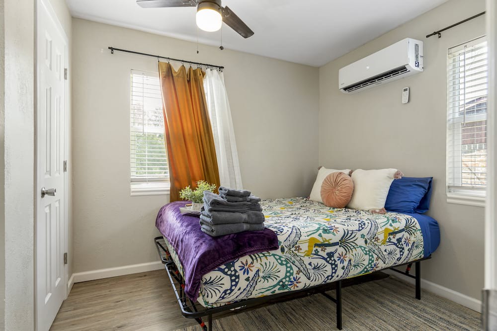 Photo of Bedroom in Tulsa