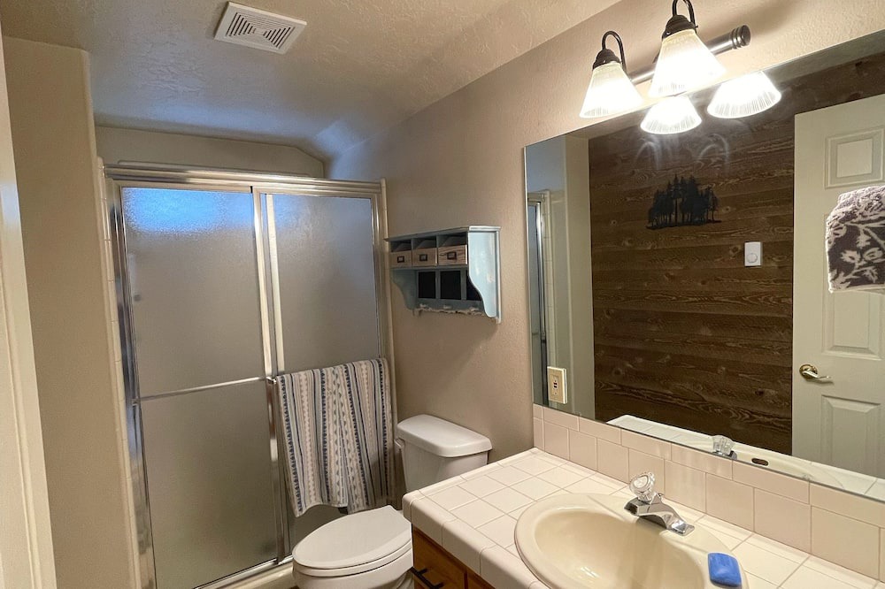 Photo of Bathroom in Star Valley Ranch