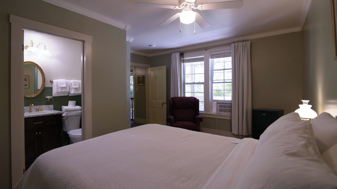 Photo of Bedroom in Marlinton