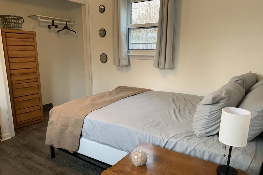 Photo of Bedroom in Farmington Hills