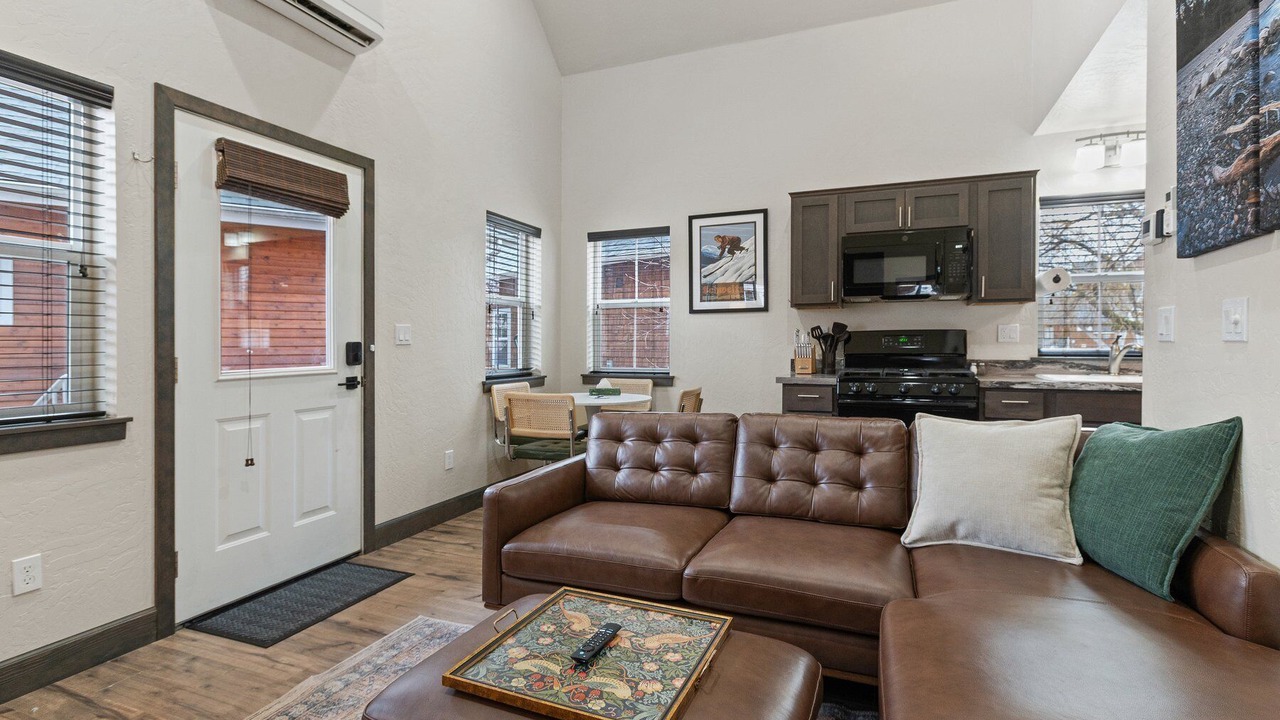 Photo of Livingroom in Dover Bay