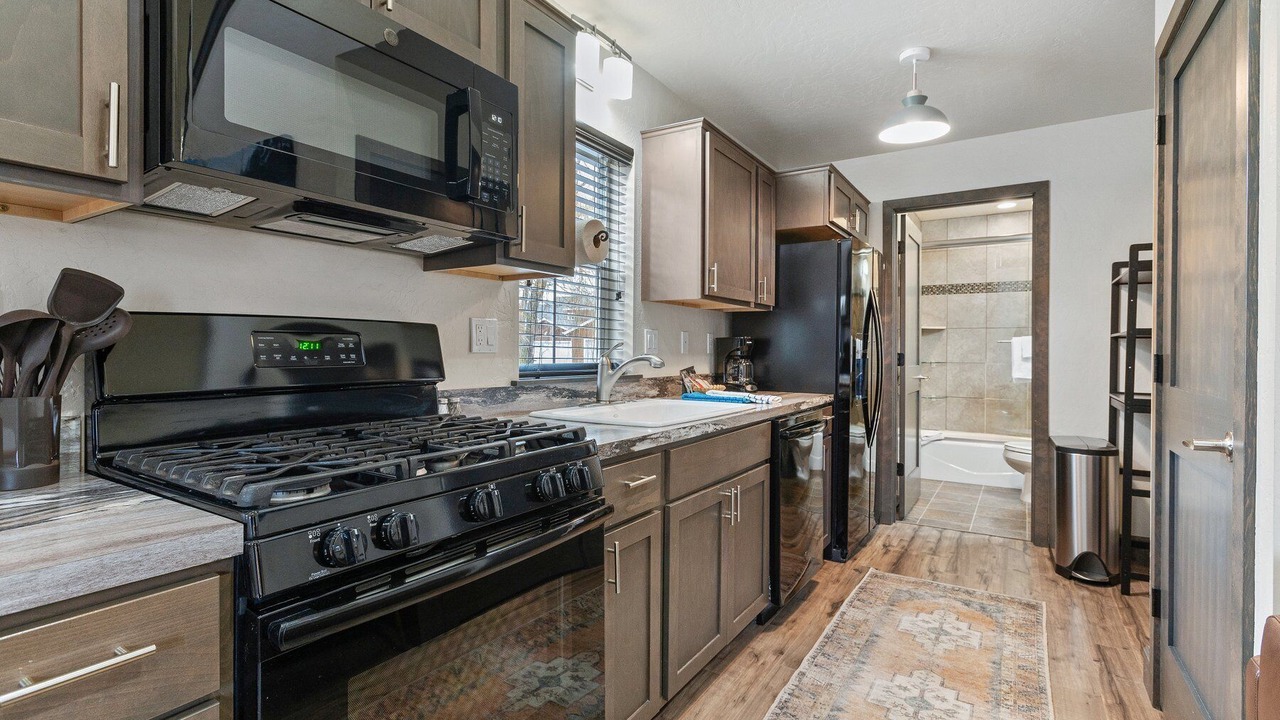 Photo of Kitchen in Dover Bay