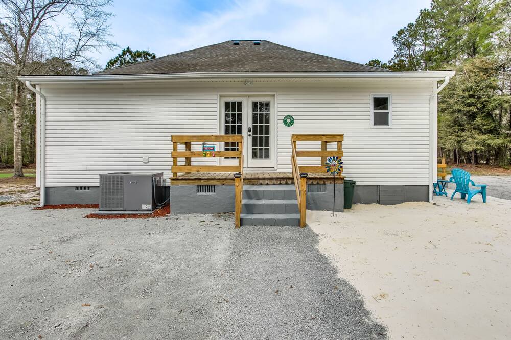 Photo of Outdoor in Loris