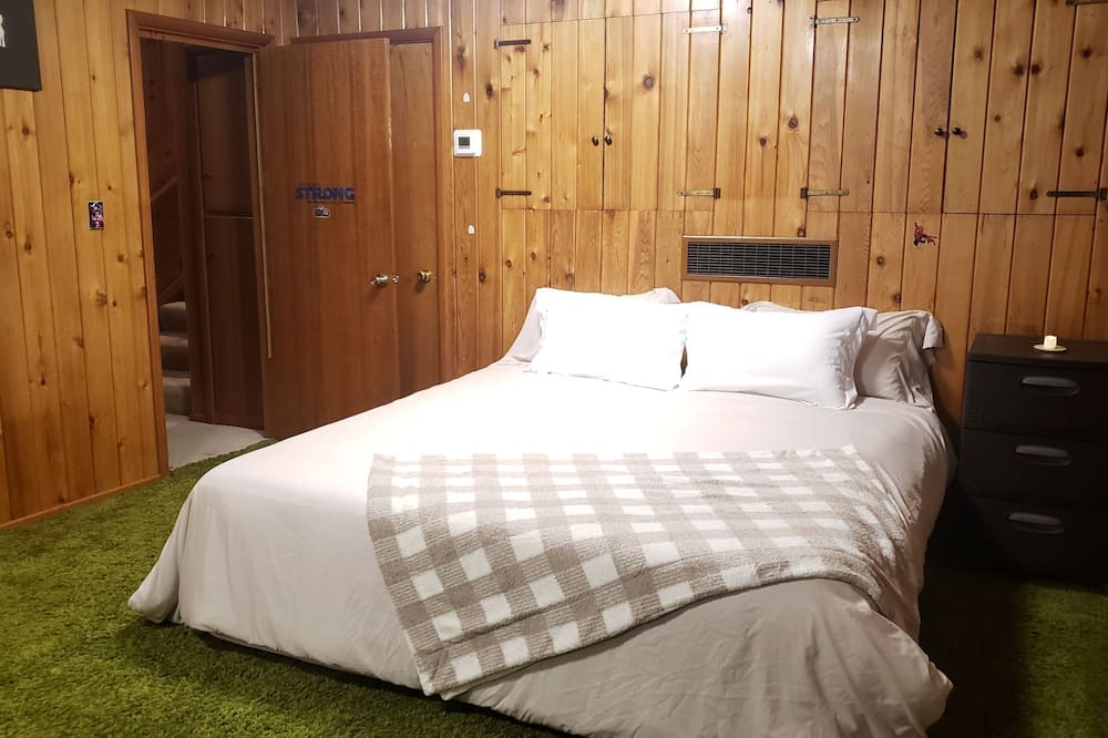 Photo of Bedroom in University District