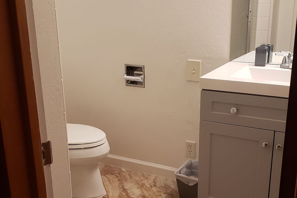 Photo of Bathroom in University District