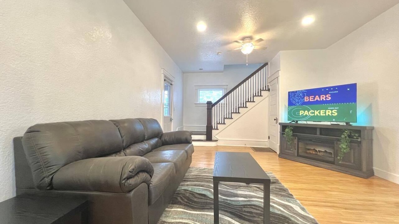 Photo of Livingroom in Ames