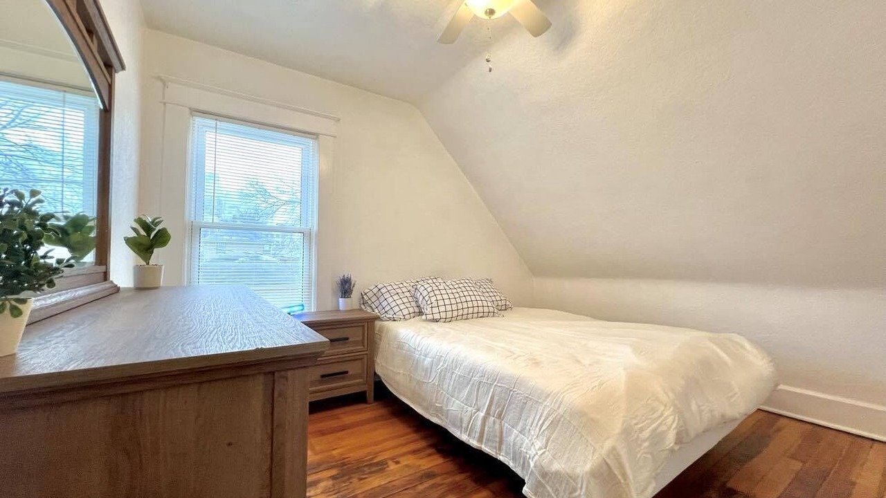 Photo of Bedroom in Ames
