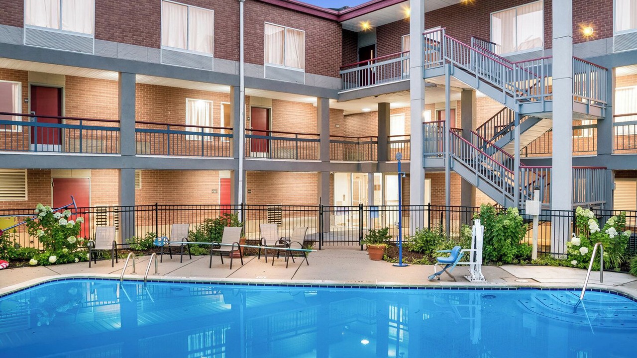 Photo of Outdoor in Auburn Hills