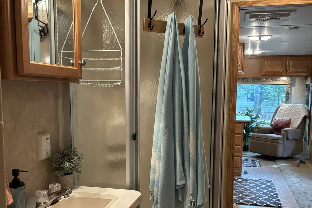 Photo of Bathroom in Coolin