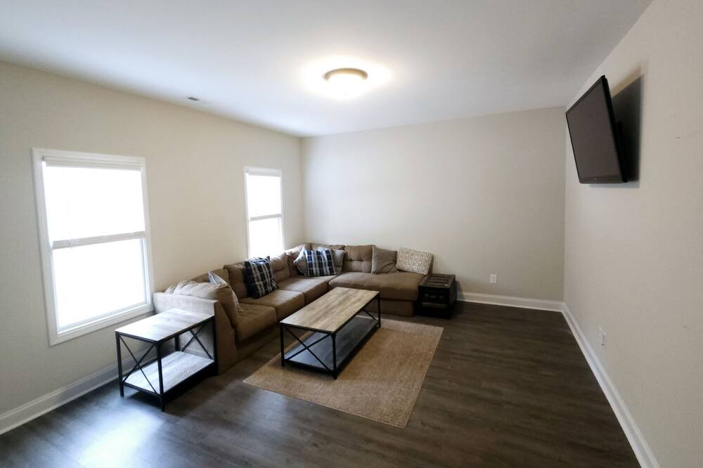 Photo of Livingroom in Seven Lakes