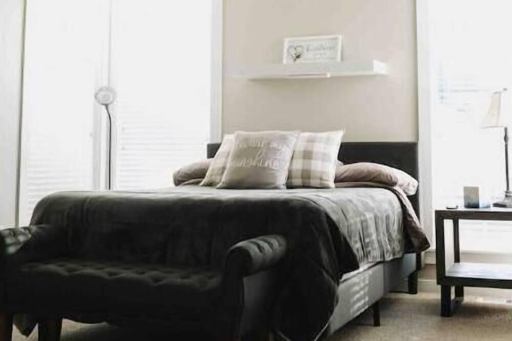 Photo of Bedroom in Caldwell