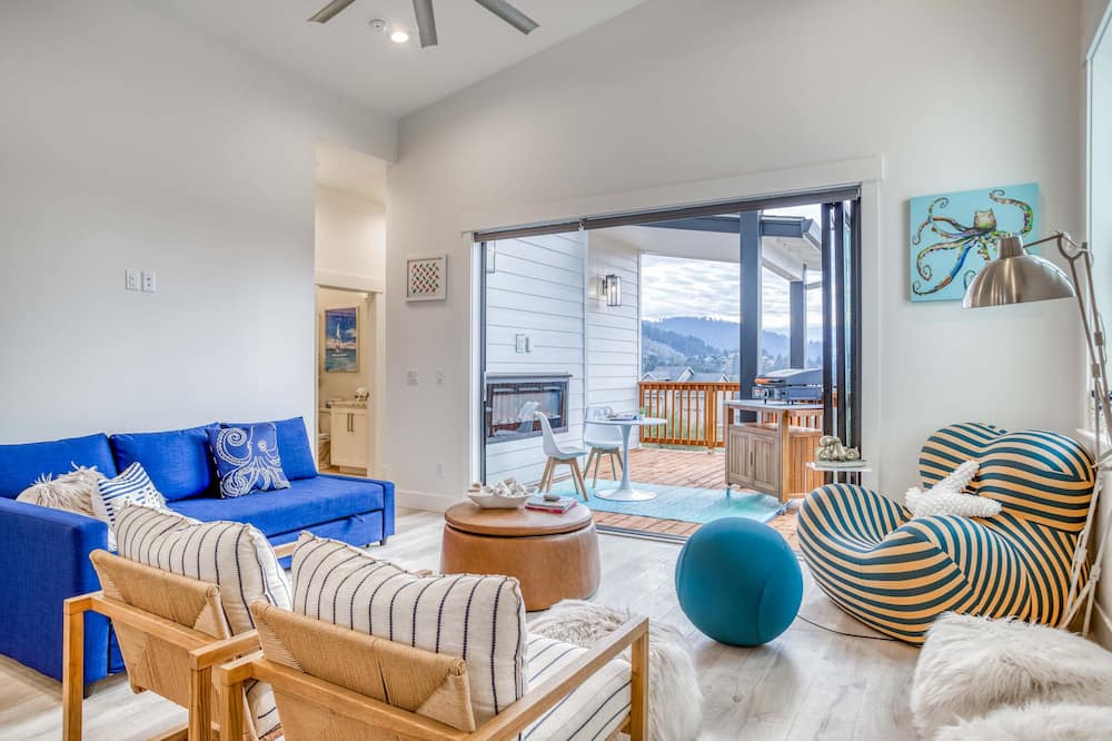Photo of Livingroom in Neskowin