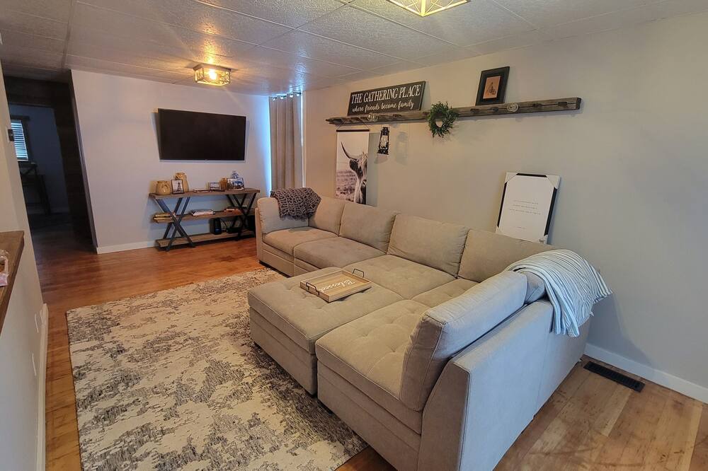 Photo of Livingroom in Butte