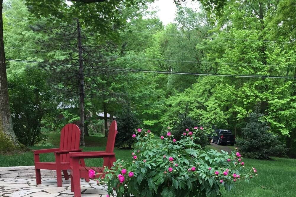 Photo of Patio Balcony in Valley Hi