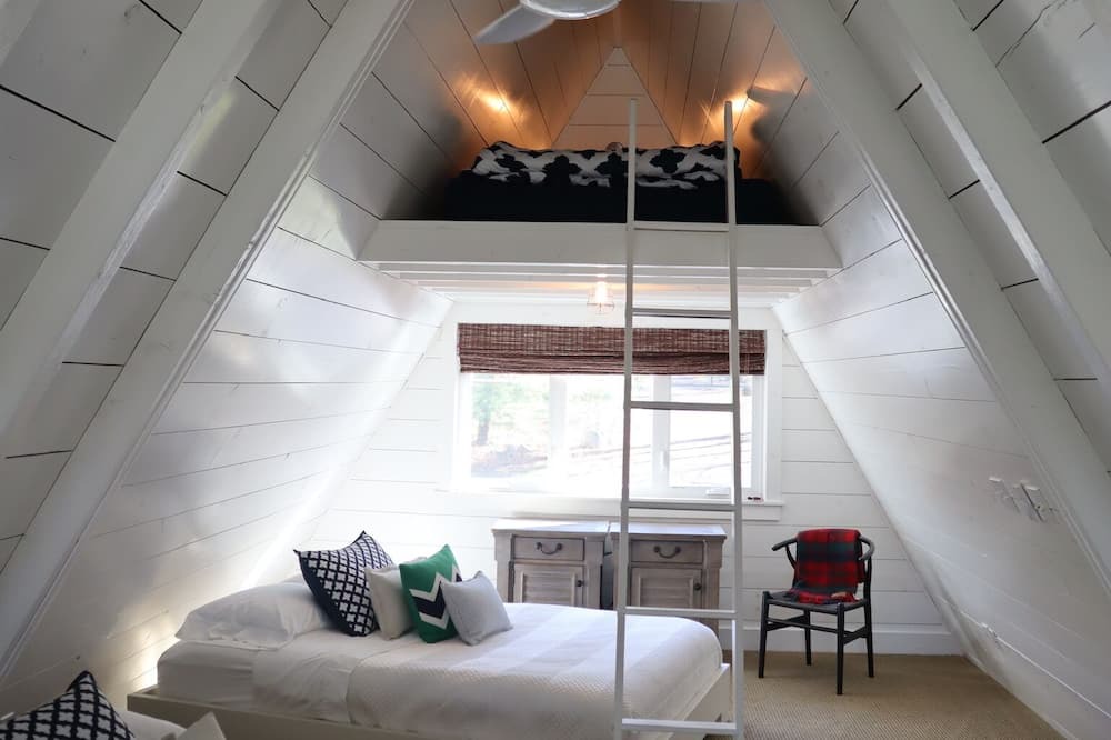 Photo of Livingroom in Valley Hi