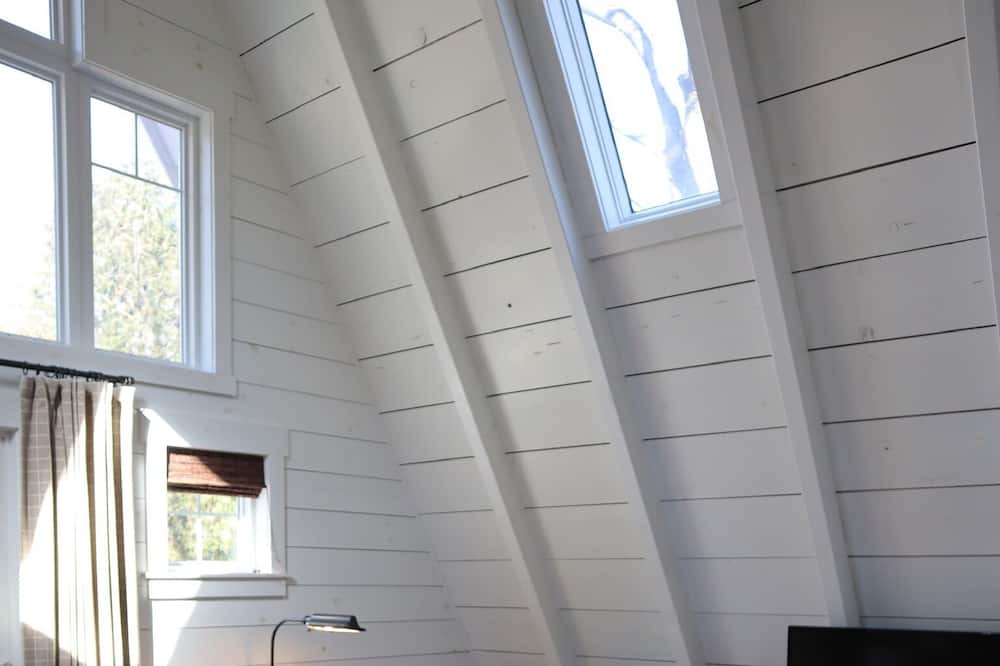 Photo of Livingroom in Valley Hi