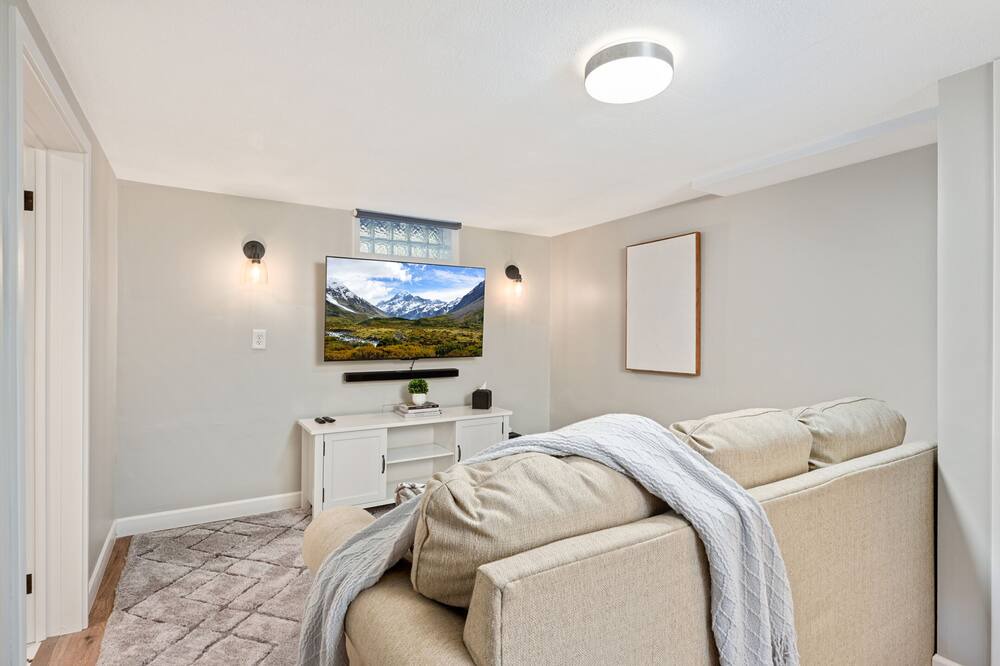 Photo of Livingroom in St. Louis Park