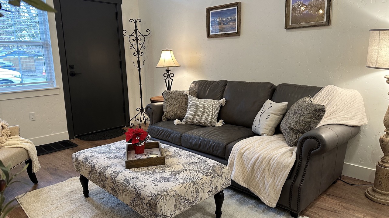 Photo of Livingroom in North End