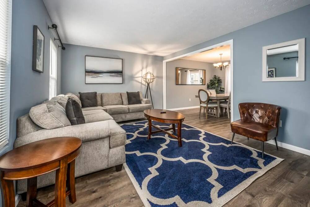 Photo of Livingroom in Centerville