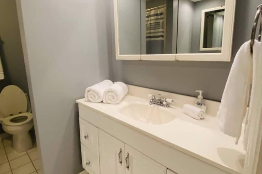 Photo of Bathroom in Centerville