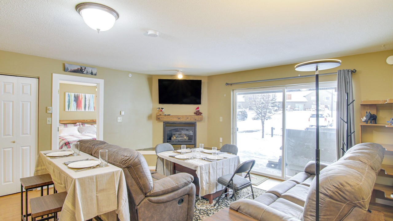 Photo of Livingroom in Big Sky