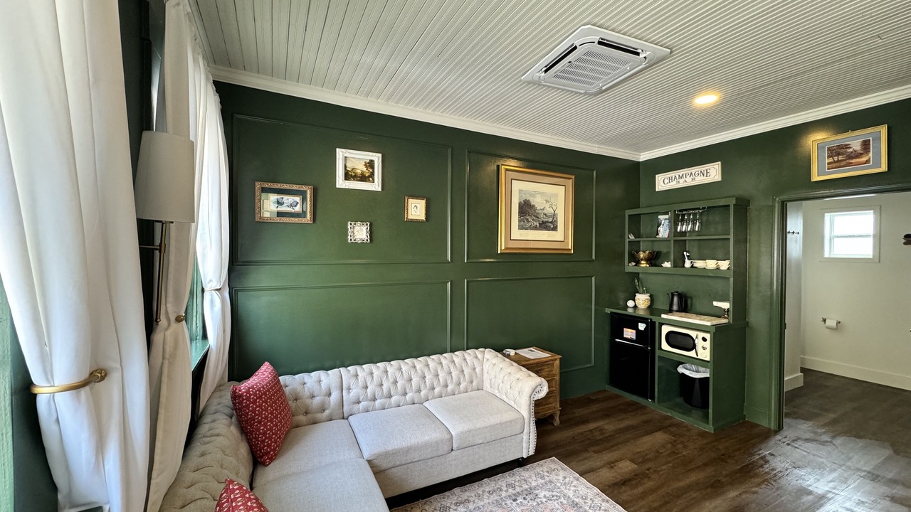 Photo of Bedroom in Mount Ida
