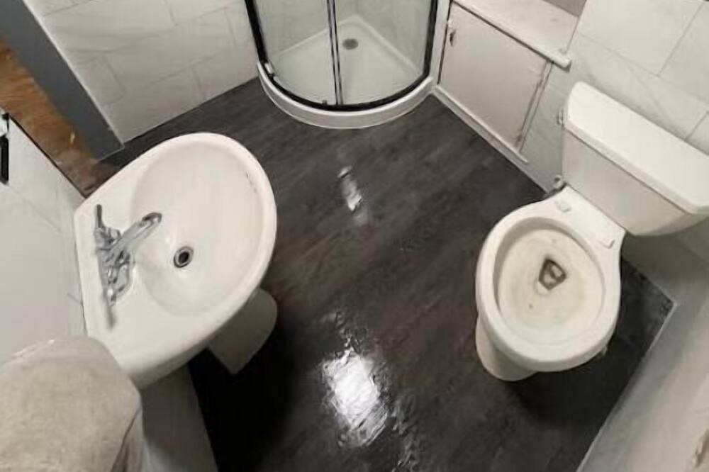 Photo of Bathroom in Warrensville Heights
