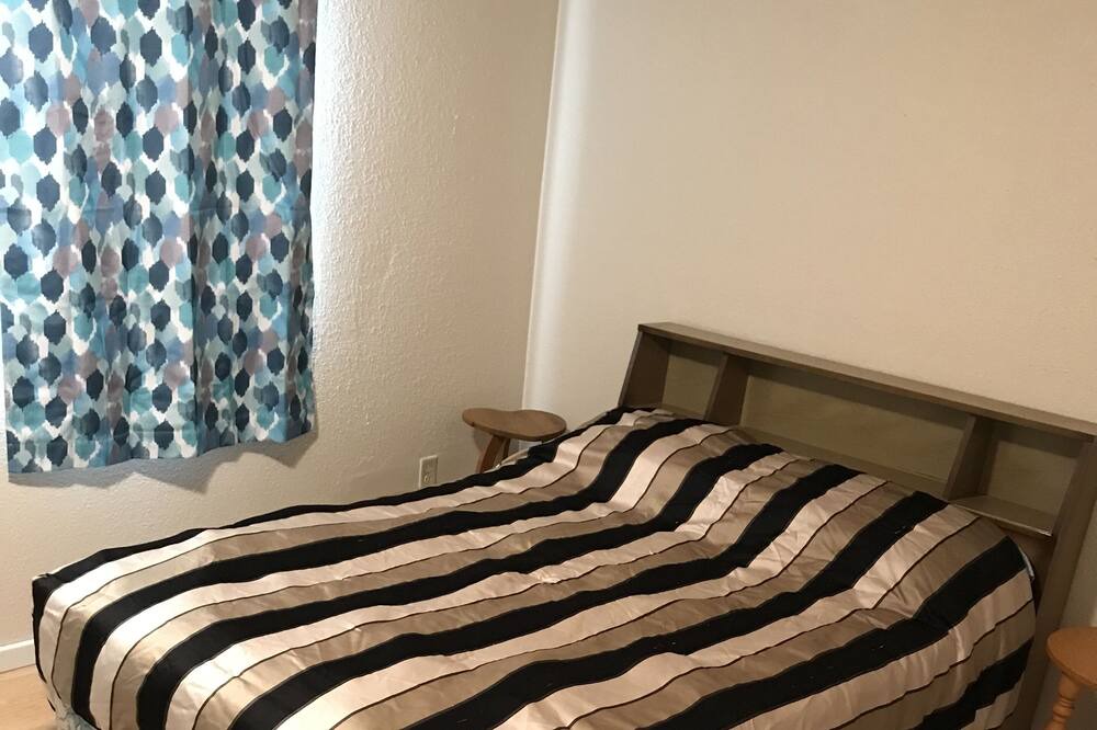 Photo of Bedroom in Dickinson