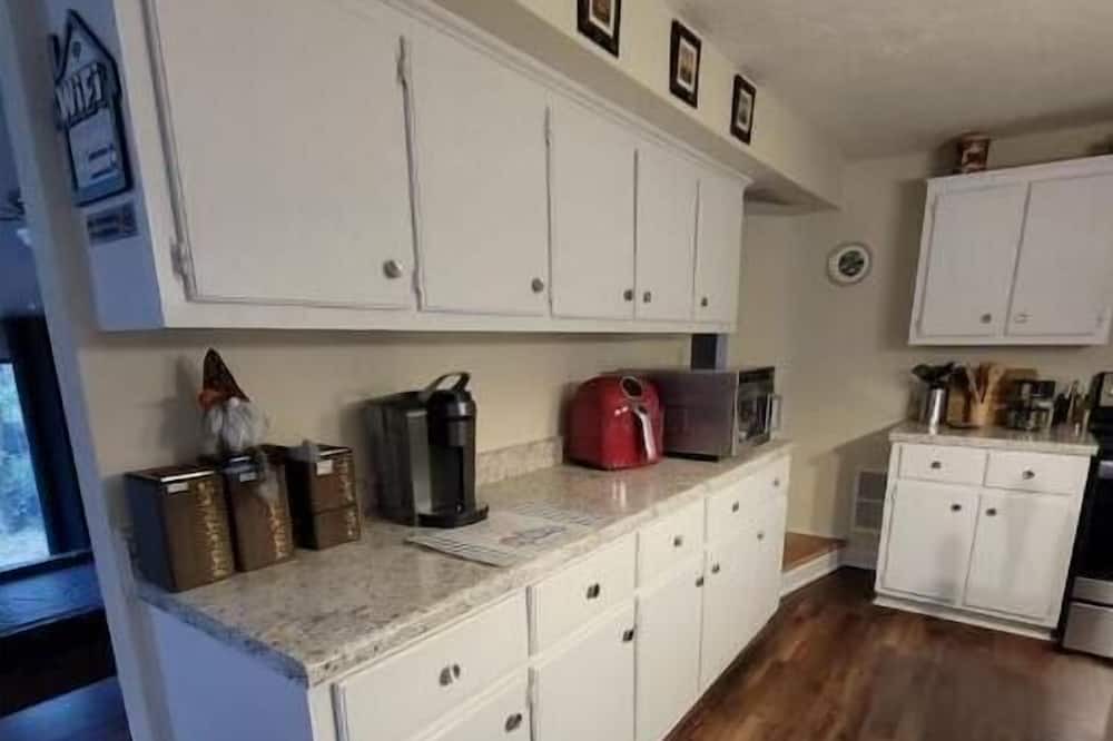Photo of Kitchen in Chewalla