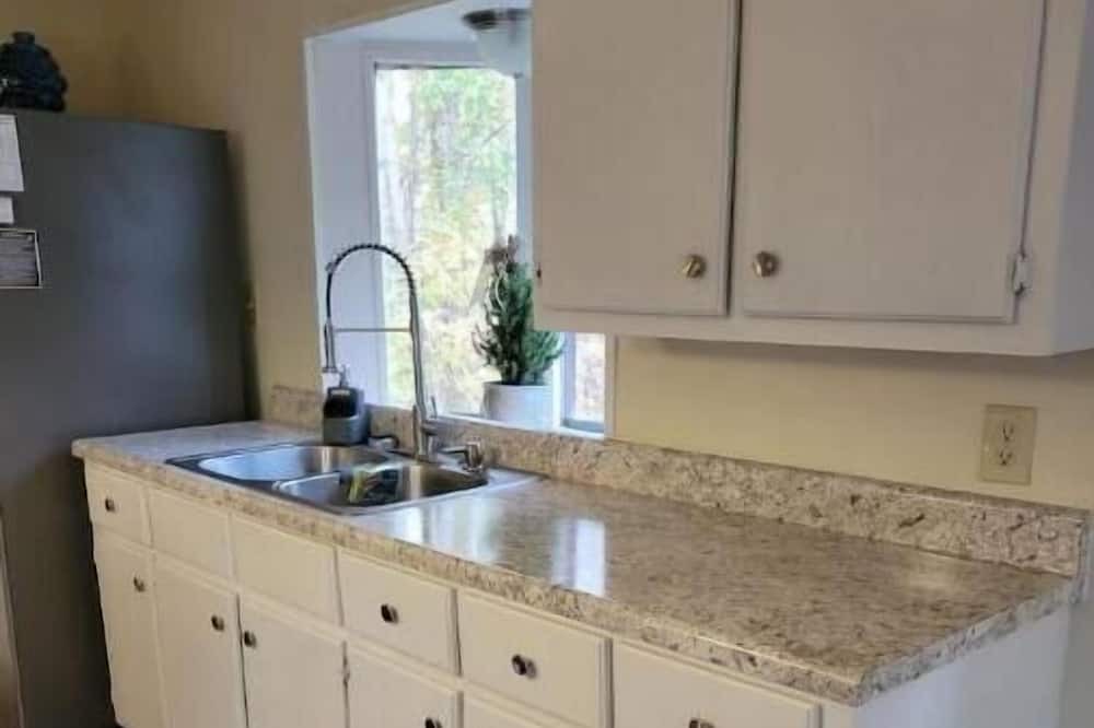 Photo of Kitchen in Chewalla