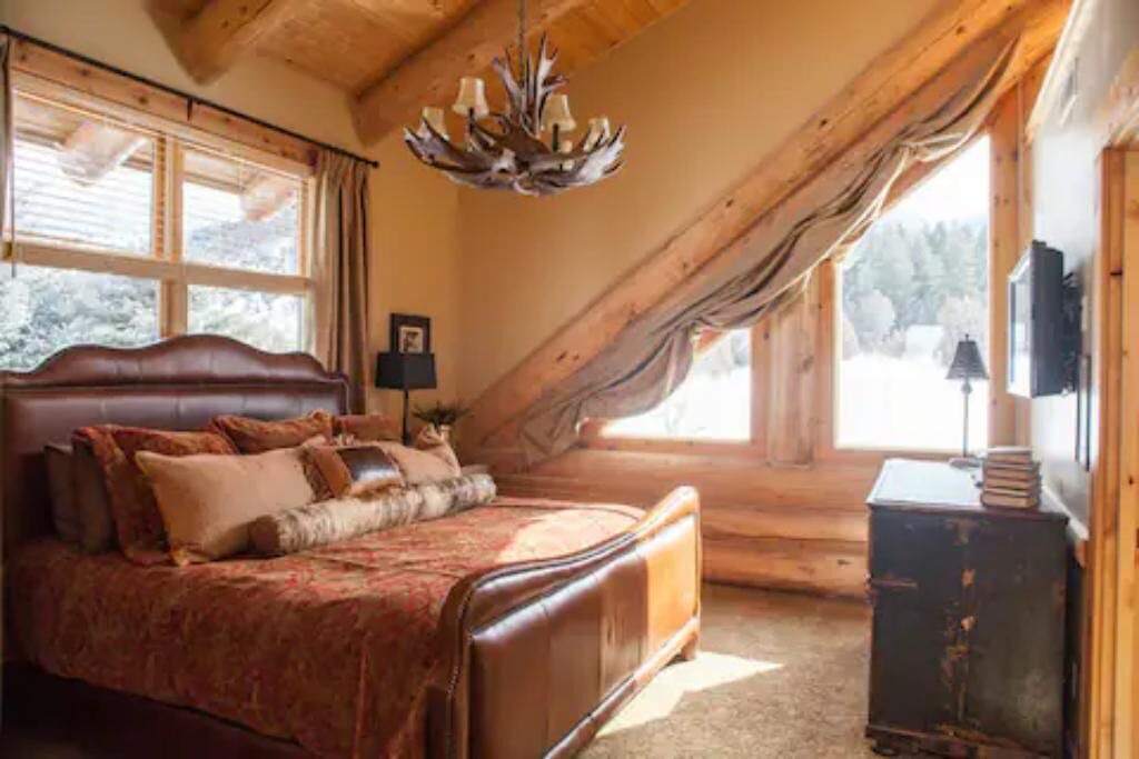 Photo of Bedroom in Livingston