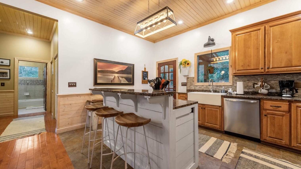 Photo of Kitchen in Walnut Mountain