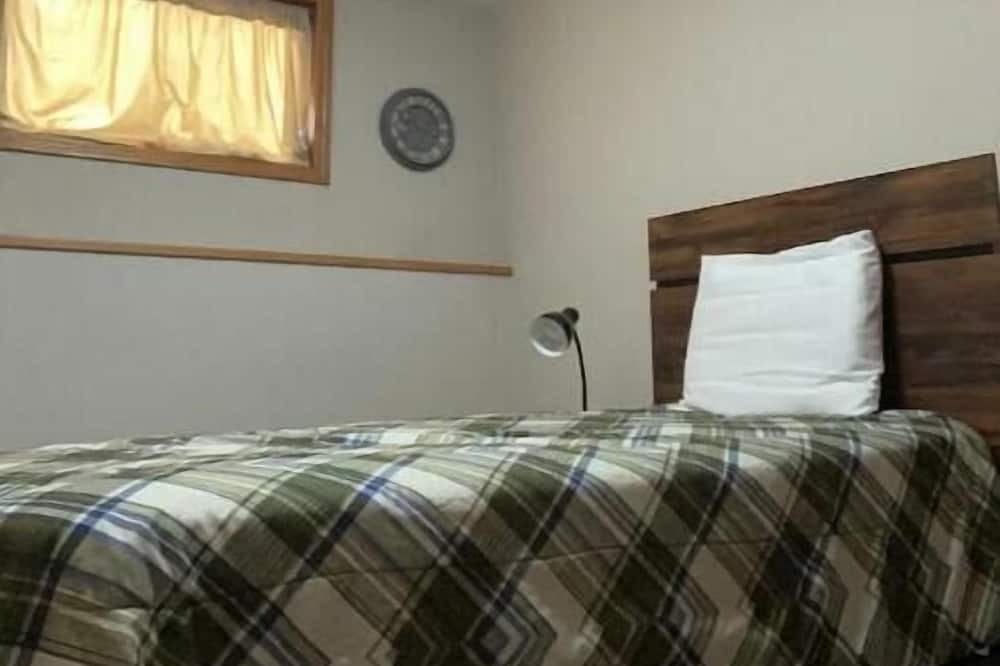Photo of Bedroom in Valley City