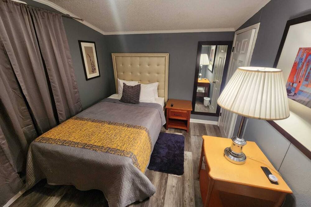 Photo of Bedroom in Raleigh