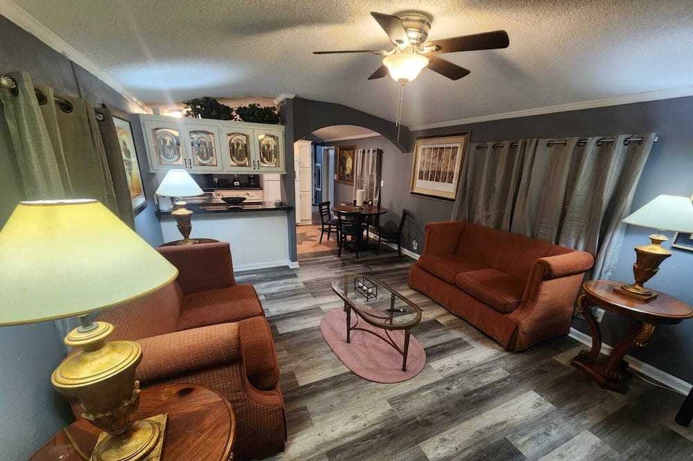 Photo of Livingroom in Raleigh